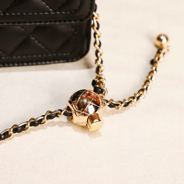 Spring/Summer Popular Diamond Chain Bag Women's Small Square Bag Design Niche Shoulder Messenger Bag