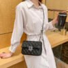 Diamond Embroidery Bag Autumn And Winter Retro New Women's Bag Popular Chain Messenger Bag Fashionable Small Square Bag