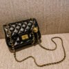 详情 (28) Chanel Style Pattern Crossbody Bag High Quality Fashionable Diamond Chain Shoulder Bag