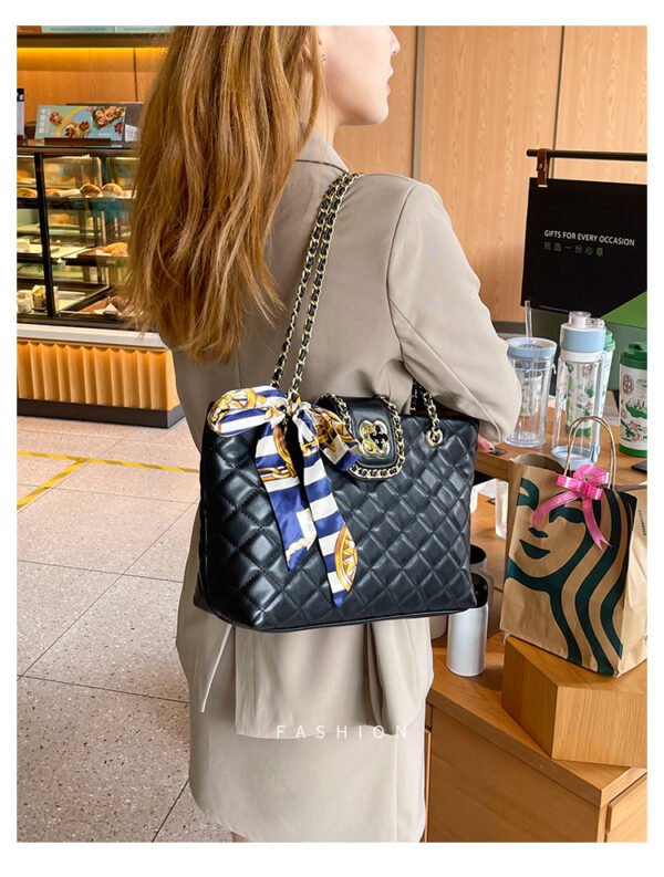 Simple Diamond Embroidery Underarm Bag For Women, New Cross-Border Lock Shoulder Bag, Large Capacity Chain Handbag Messenger Bag
