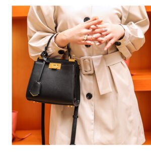 详情_13 Urban Simple Leather Kelly Bag