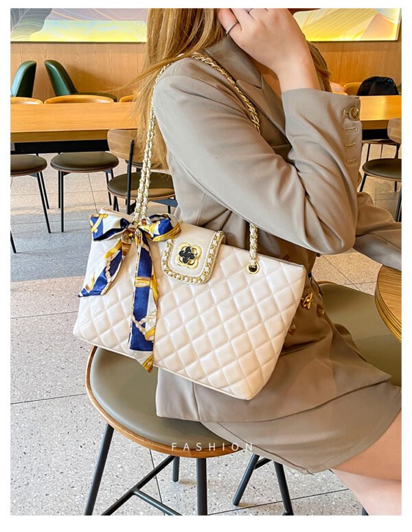 Simple Diamond Embroidery Underarm Bag For Women, New Cross-Border Lock Shoulder Bag, Large Capacity Chain Handbag Messenger Bag