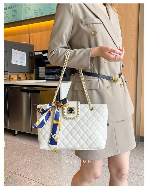 Simple Diamond Embroidery Underarm Bag For Women, New Cross-Border Lock Shoulder Bag, Large Capacity Chain Handbag Messenger Bag