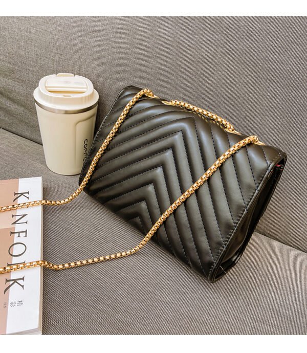 Women's Crossbody Bag Diamond Chain Bag Versatile Single Shoulder Female College Student Small Square Bag