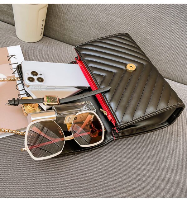 Women's Crossbody Bag Diamond Chain Bag Versatile Single Shoulder Female College Student Small Square Bag