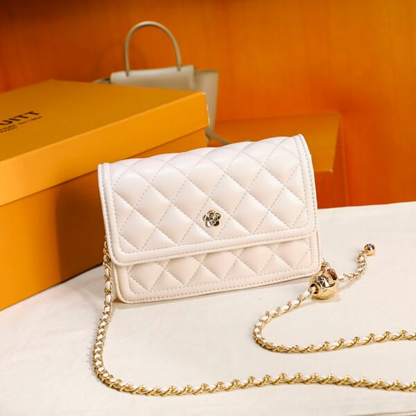 Spring/Summer Popular Diamond Chain Bag Women's Small Square Bag Design Niche Shoulder Messenger Bag