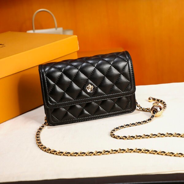 Spring/Summer Popular Diamond Chain Bag Women's Small Square Bag Design Niche Shoulder Messenger Bag