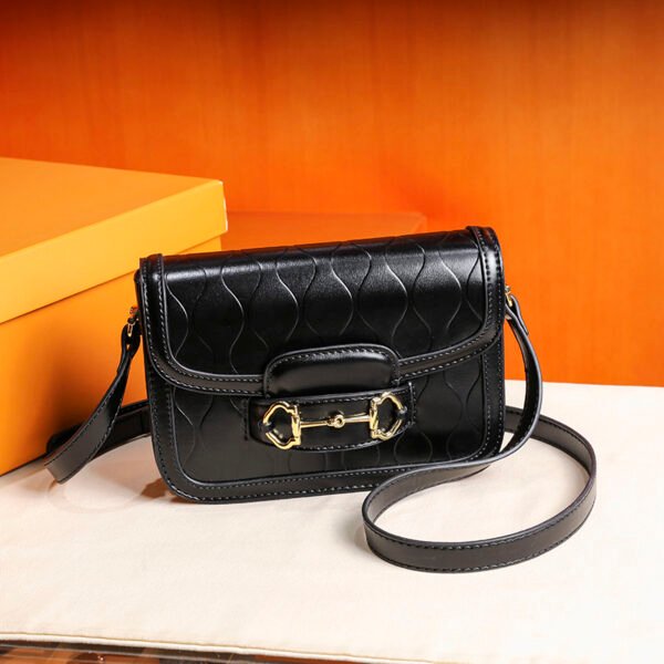 颜色 (2) Women's Small Square Bag Underarm Shoulder Handbag Wave Saddle Bag Women's Crossbody