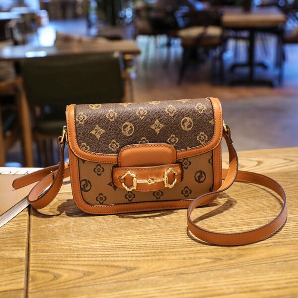 颜色 (4) Retro Design Pu Horsebit Saddle Bag Old Flower Women's Bag Single Shoulder Cross-Border Bag Messenger Bag Bags Women's Bag