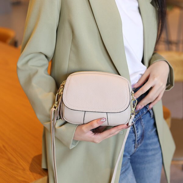 2025 Women’s Genuine Leather Round Crossbody Bag – Minimalist Design with a Bold Street Style Edge