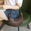 2025 New Korean-Style Minimalist Crescent Shoulder Bag – Sleek Everyday Underarm Purse for Effortless Chic