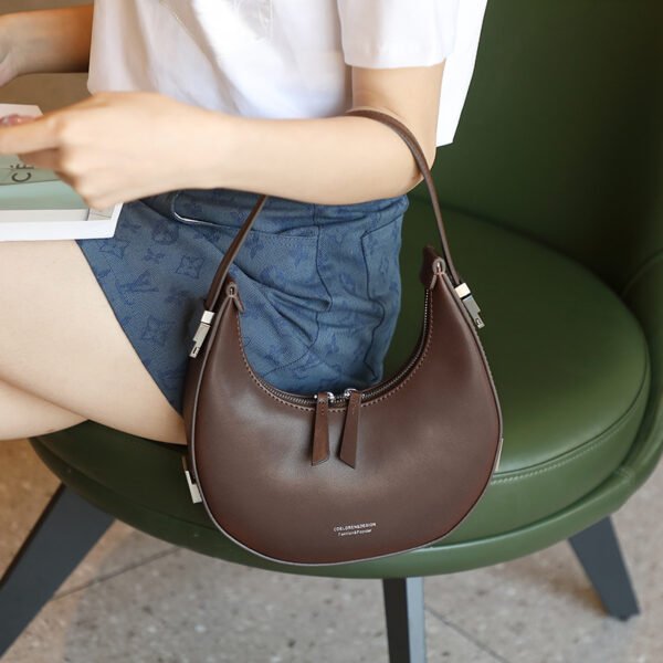 2025 New Korean-Style Minimalist Crescent Shoulder Bag – Sleek Everyday Underarm Purse for Effortless Chic