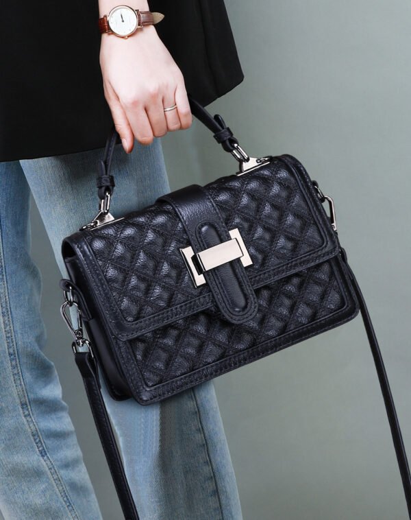 2025 New Arrival Women’s Genuine Leather Quilted Crossbody Bag – Street-Style Elegance for Summer
