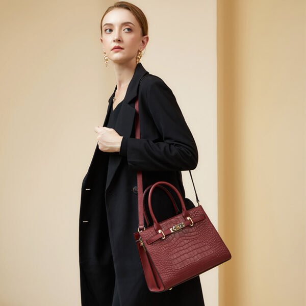 9.2819721 2025 New Arrival Women’s Genuine Leather Top-Handle Handbag – Elegant & Functional for Everyday Sophistication