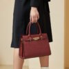 9.2819729 2025 New Arrival Women’s Genuine Leather Top-Handle Handbag – Elegant & Functional for Everyday Sophistication