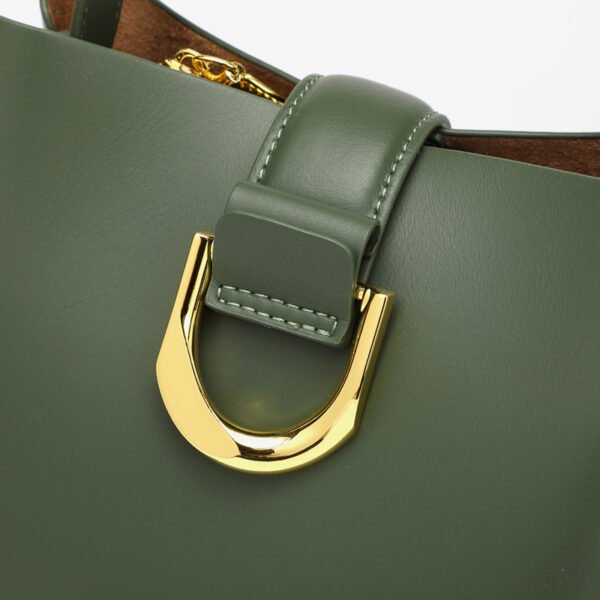 2025 New Women’s Genuine Leather Bucket Bag – Spacious, Chic & Perfectly Designed for Spring/Summer Life