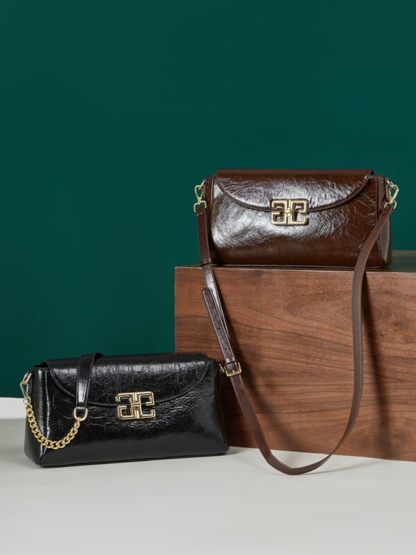 Oil Wax Leather Shoulder Bag | Large Capacity Cowhide Tote