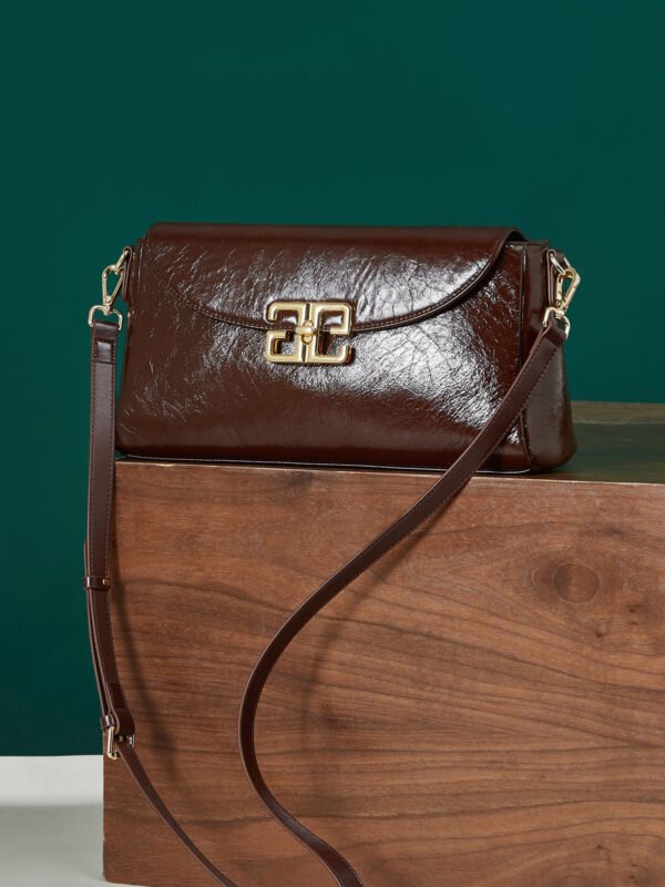 Oil Wax Leather Shoulder Bag | Large Capacity Cowhide Tote