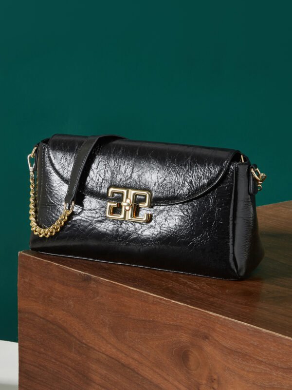 Oil Wax Leather Shoulder Bag | Large Capacity Cowhide Tote