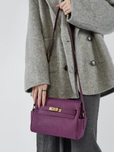 structured leather shoulder bag
