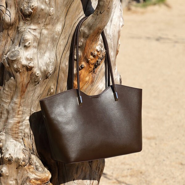 Genuine Leather Tote Bag with Pouch — Large Capacity Commuter Style