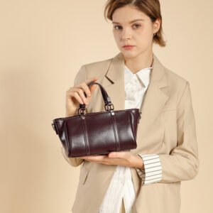 classic women’s shoulder bag