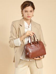versatile shoulder bag
