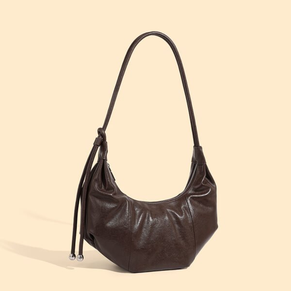 4P3A0609 Leather Hobo Shoulder Bag — Vintage Horn-Shaped Handbag