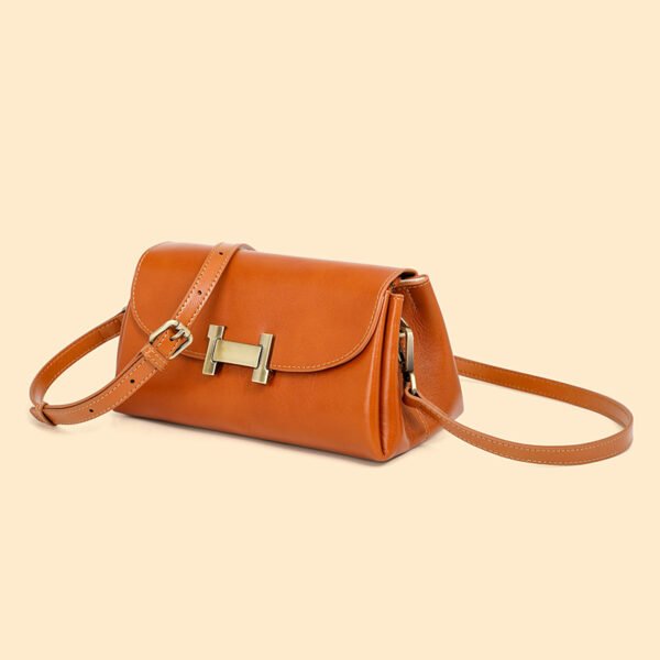 4P3A2236 Genuine Leather Crossbody Bag — Vintage Small Square Purse