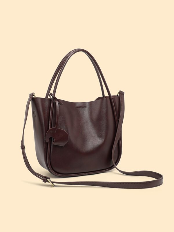 Full-Grain Leather Tote Bag — Chic Fall/Winter Shoulder Style