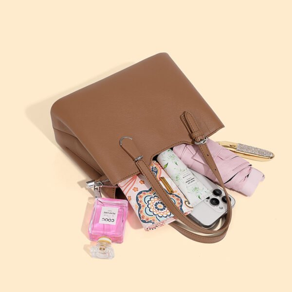 Genuine Leather Tote Bag — Large Capacity Commuter Style