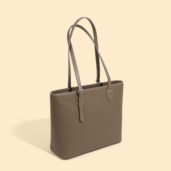 Cowhide Leather Vintage Minimalist Tote Bag — Large Capacity