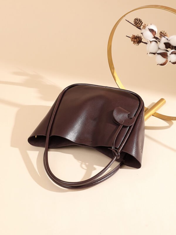 Full-Grain Leather Tote Bag — Chic Fall/Winter Shoulder Style
