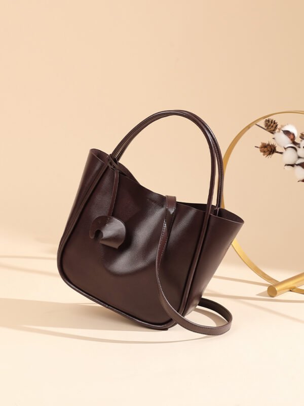 Full-Grain Leather Tote Bag — Chic Fall/Winter Shoulder Style