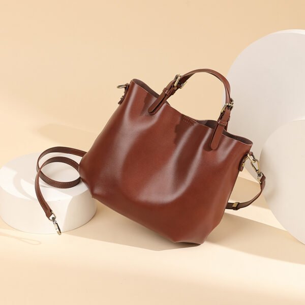 Genuine Leather Bucket Tote Bag — Elegant Commuter Style