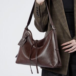 leather commuter tote