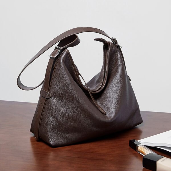 800X800主图_0002_无题会话12743 Genuine Leather Shoulder Tote Bag – Elegant Underarm Style