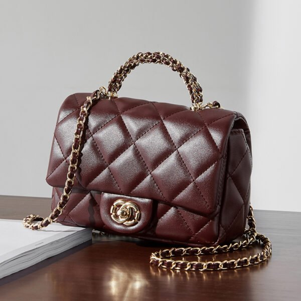 800X800主图_0003_无题会话13798 Quilted Leather Chain Bag — Elegant Crossbody Handbag