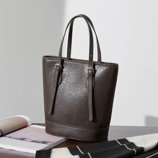 800X800主图_0005_无题会话13767 Genuine Leather Bucket Tote — Vintage Commuter Shoulder Bag