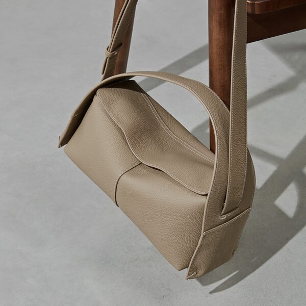 Full Grain Leather Shoulder Bag – Vintage Crossbody Handbag for Women