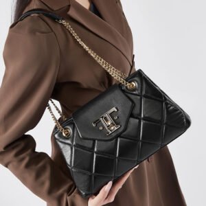 elegant quilted purse