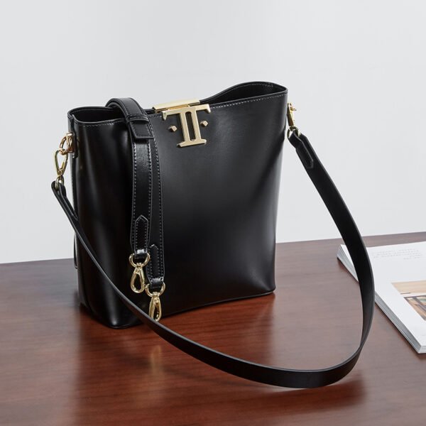 Genuine Leather Bucket Bag for Women | Large Capacity Retro Shoulder Tote – Mode