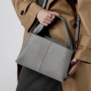 women’s shoulder bag