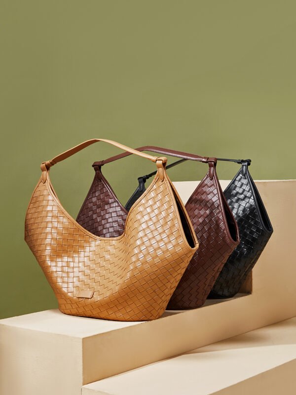 900X1200主图_0000_无题会话9137 Genuine Leather Woven Tote Bag | Large Capacity Shoulder Hobo Bag for Women | Quilted Commuter Handbag