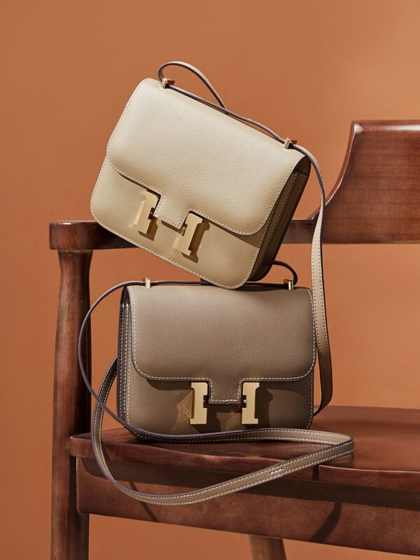 900X1200主图_0005_无题会话9034 Genuine Leather H-Lock Shoulder Crossbody Bag — Timeless Mini Tote