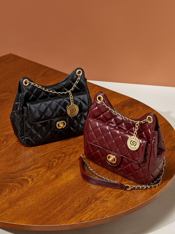 900X1200主图_0005_无题会话9116 Soft Leather Quilted Chain Shoulder Crossbody Bag — Chic Flap Purse