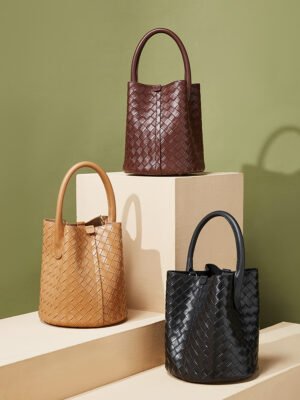 900X1200主图_0005_无题会话9140 Genuine Leather Woven Bucket Bag — Chic Shoulder & Crossbody