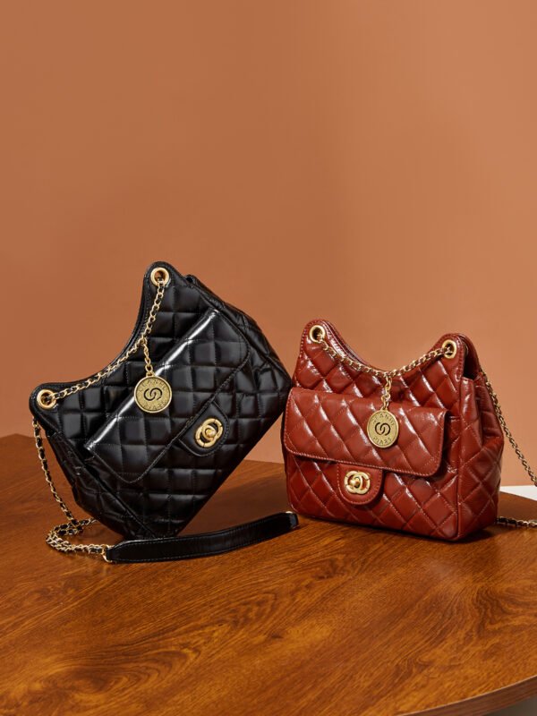 900X1200主图_0006_无题会话9115 Soft Leather Quilted Chain Shoulder Crossbody Bag — Chic Flap Purse