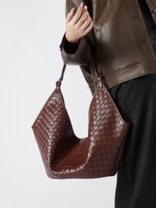 shoulder handbag