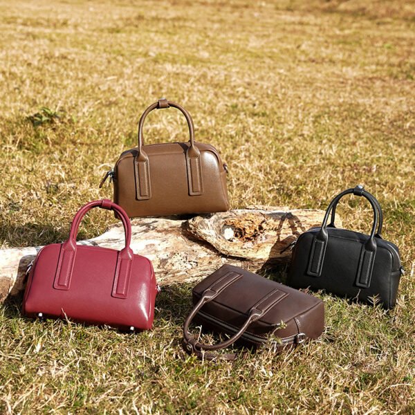 DSC01537 Vintage Leather Shoulder Bag — Versatile Commuter Tote